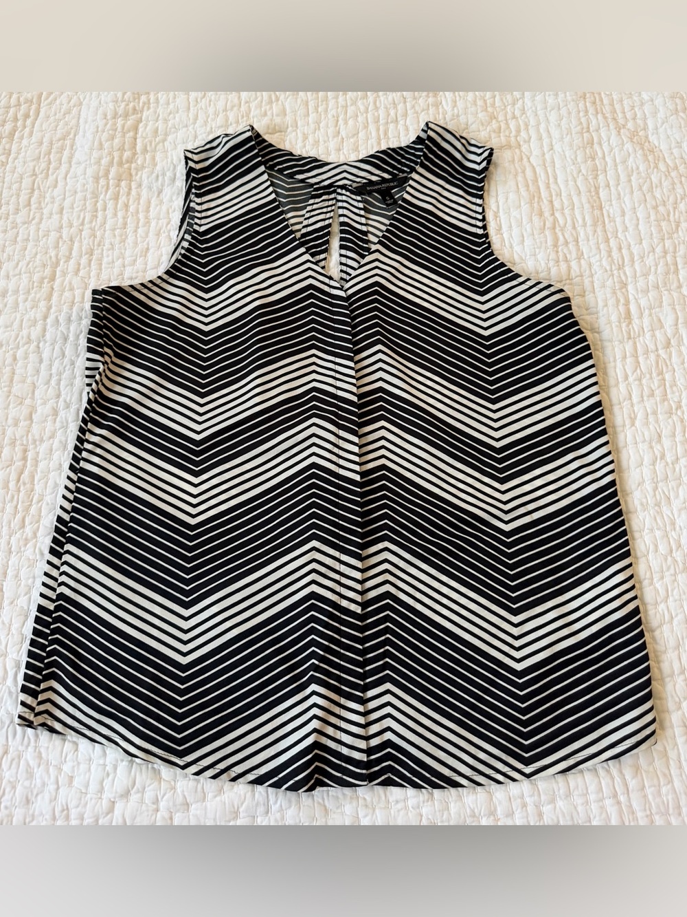 Banana Republic Black & White Chevron Sleeveless Top with Open Back